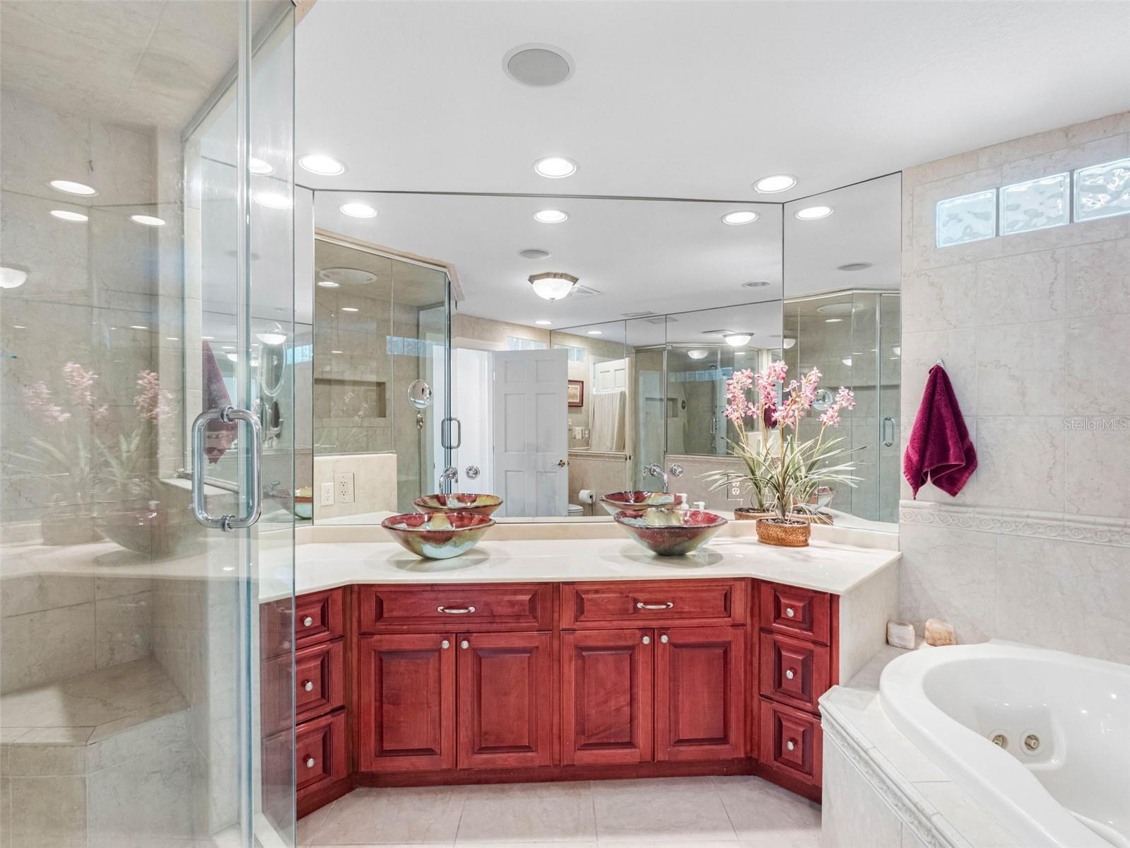 ISLAND ESTATES OF CLEARWATER - Residential