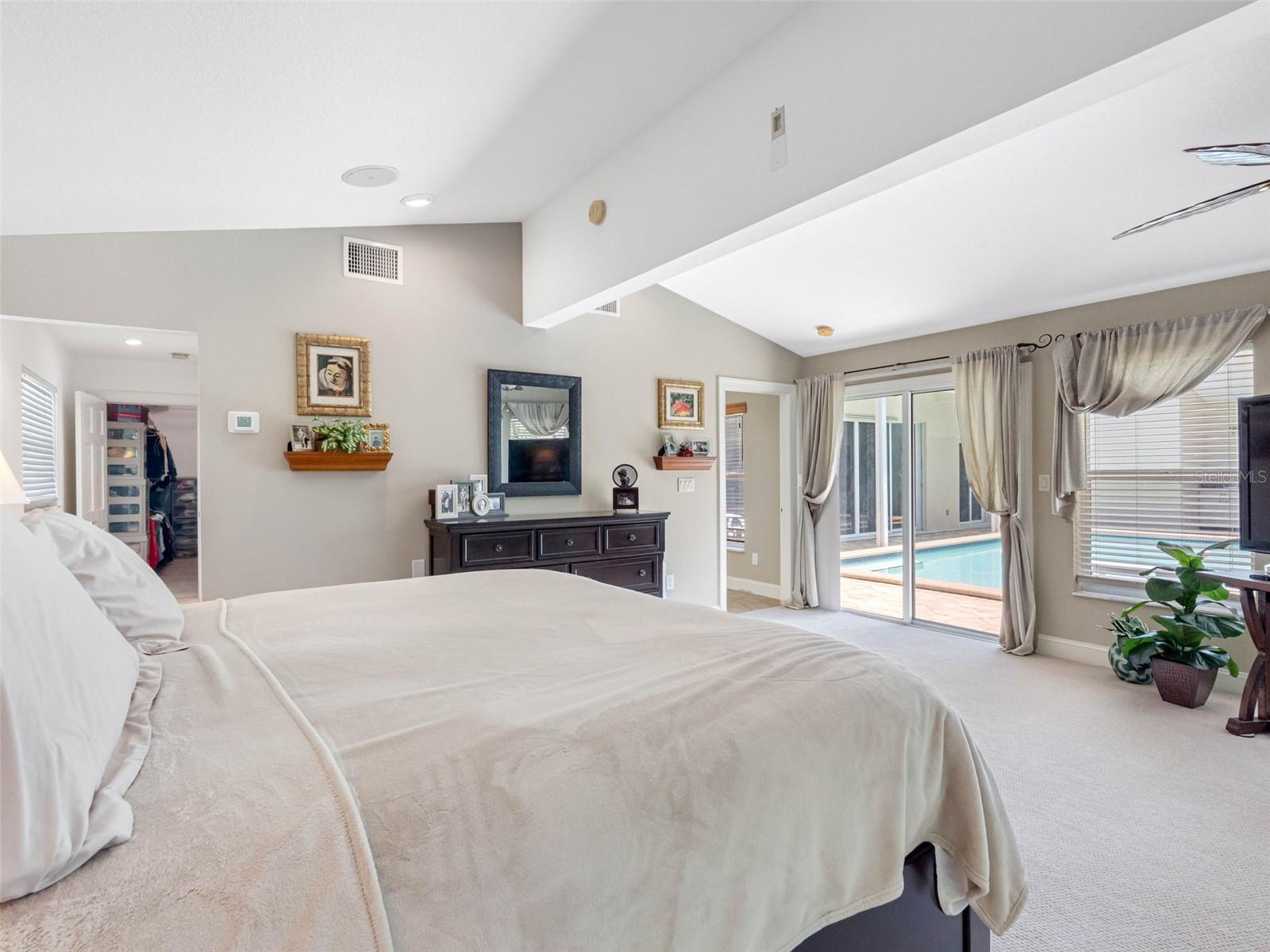 ISLAND ESTATES OF CLEARWATER - Residential