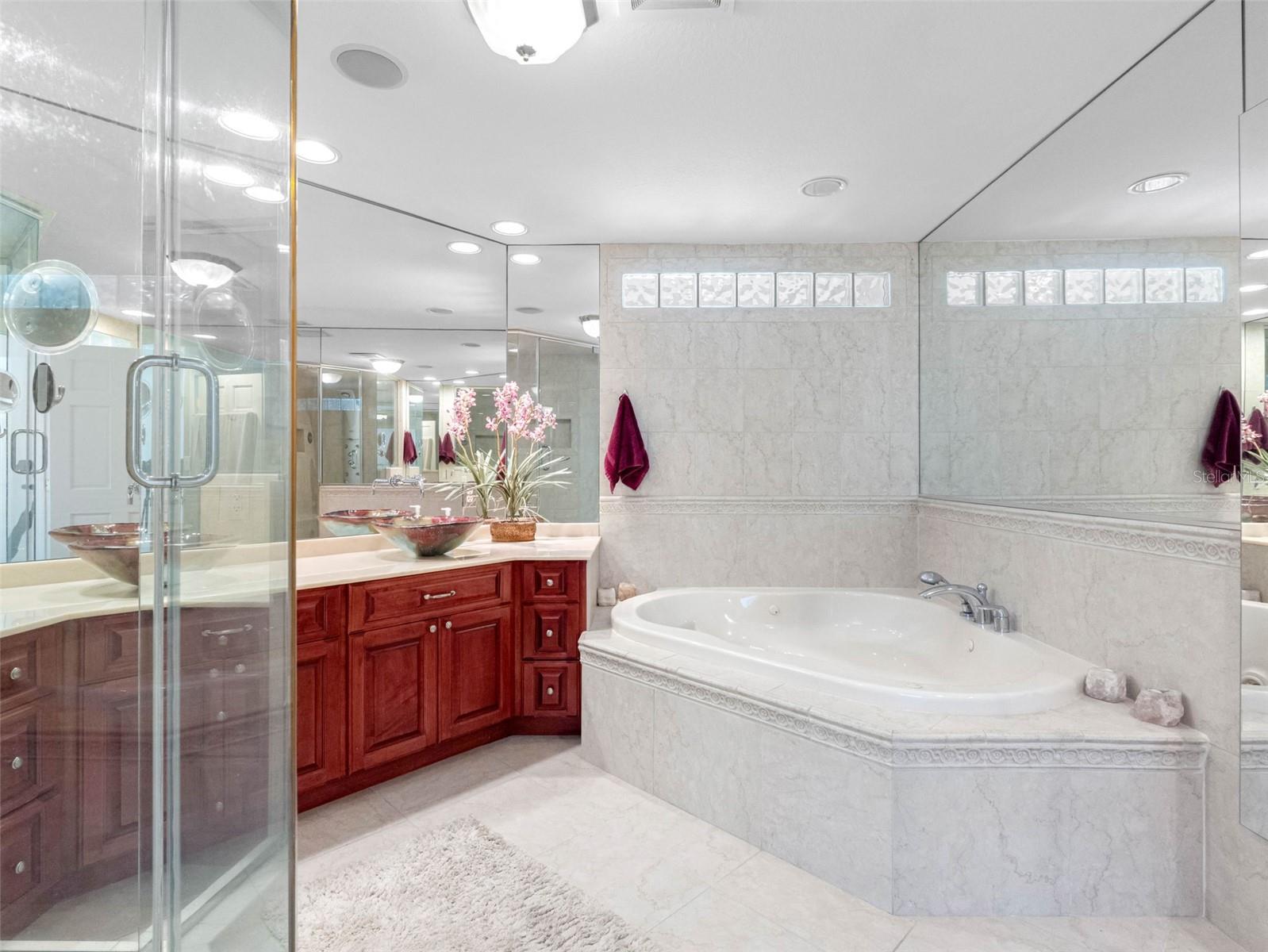 ISLAND ESTATES OF CLEARWATER - Residential