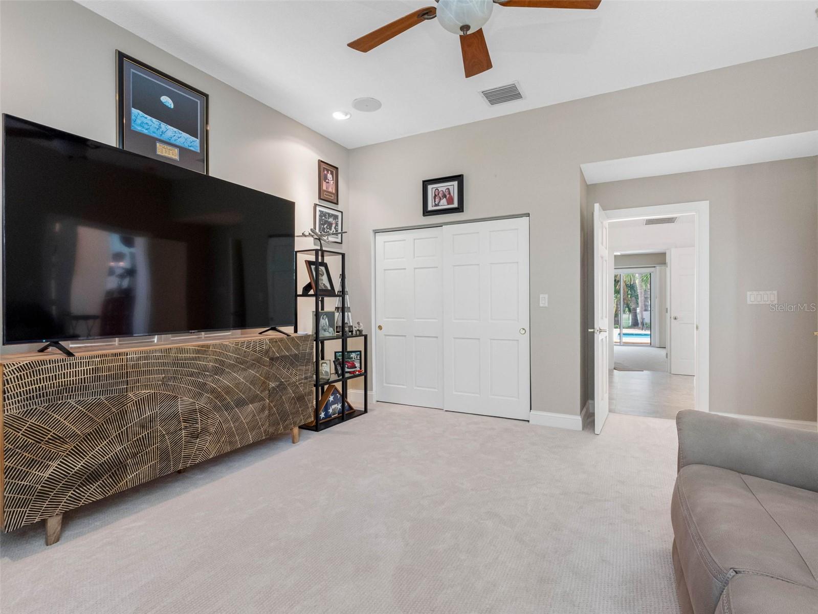 ISLAND ESTATES OF CLEARWATER - Residential