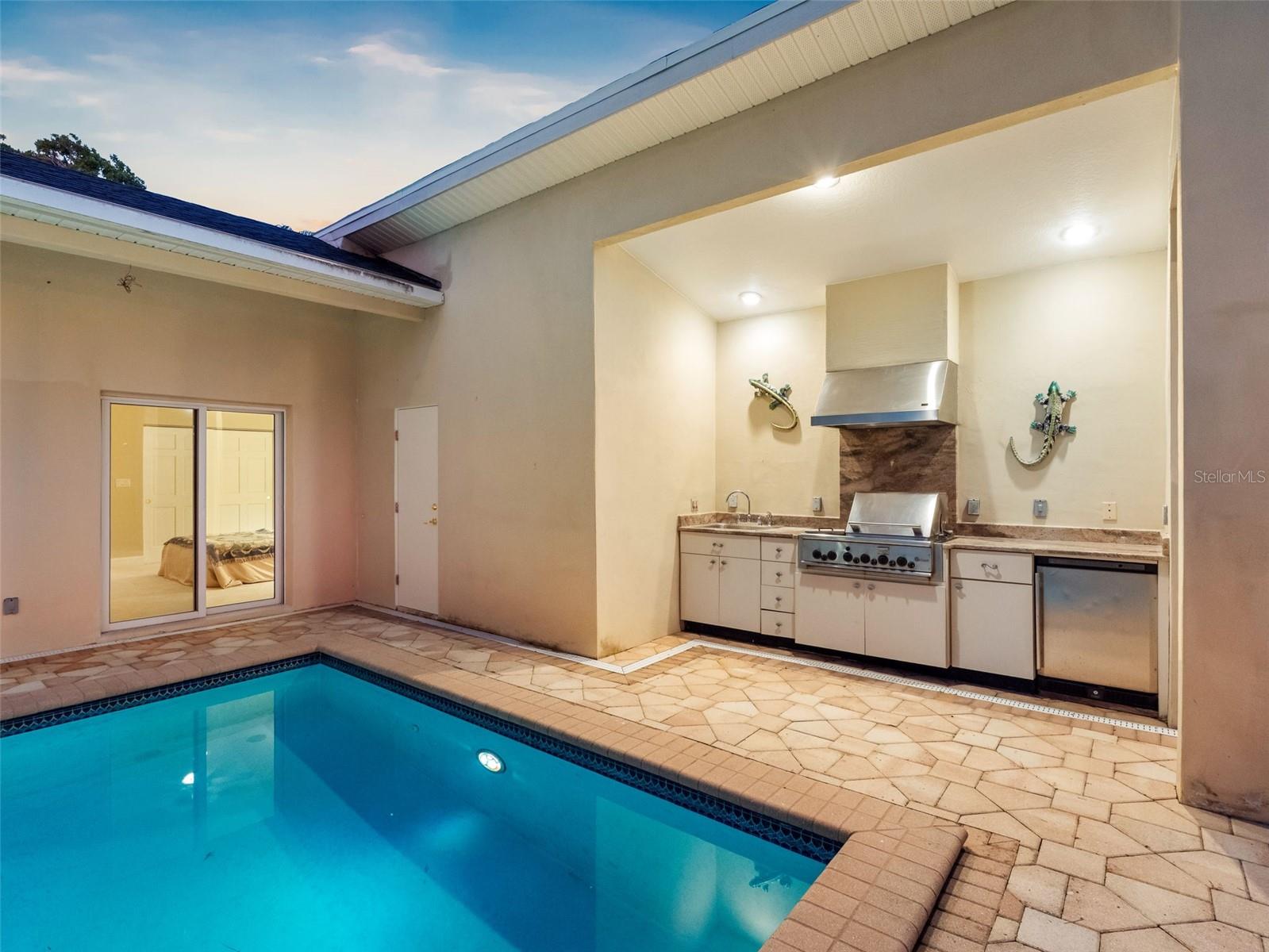 ISLAND ESTATES OF CLEARWATER - Residential