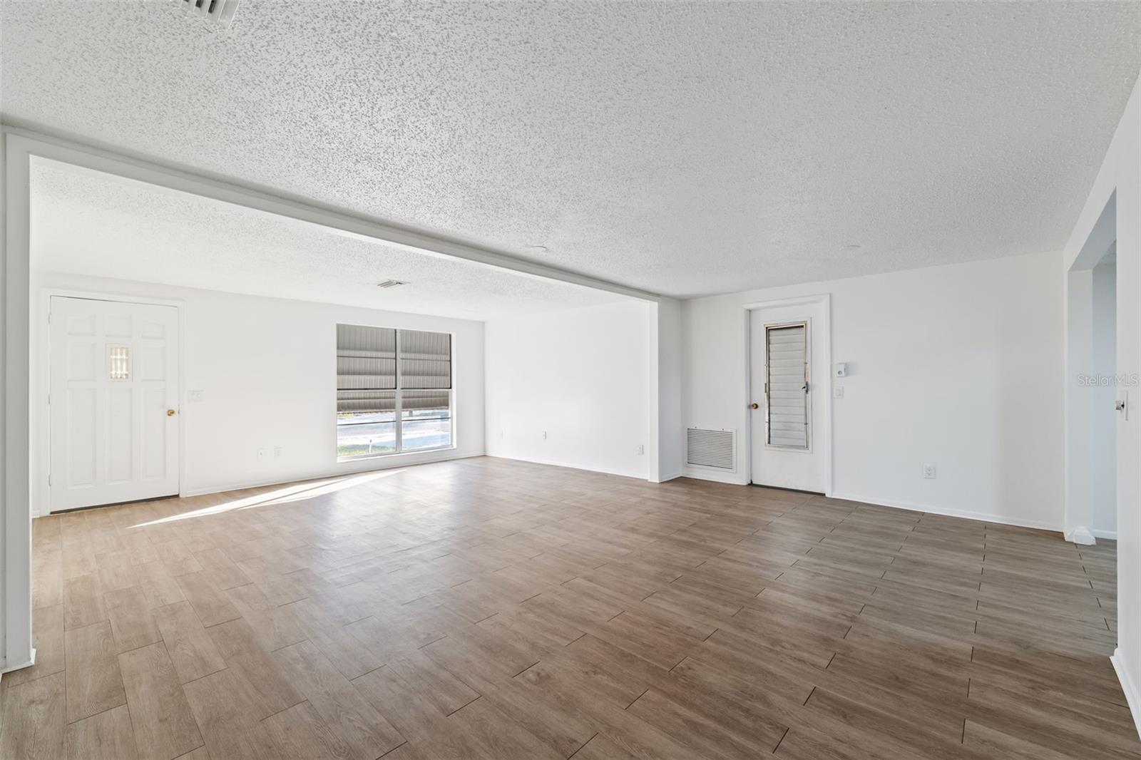 BROWN ACRES - Residential