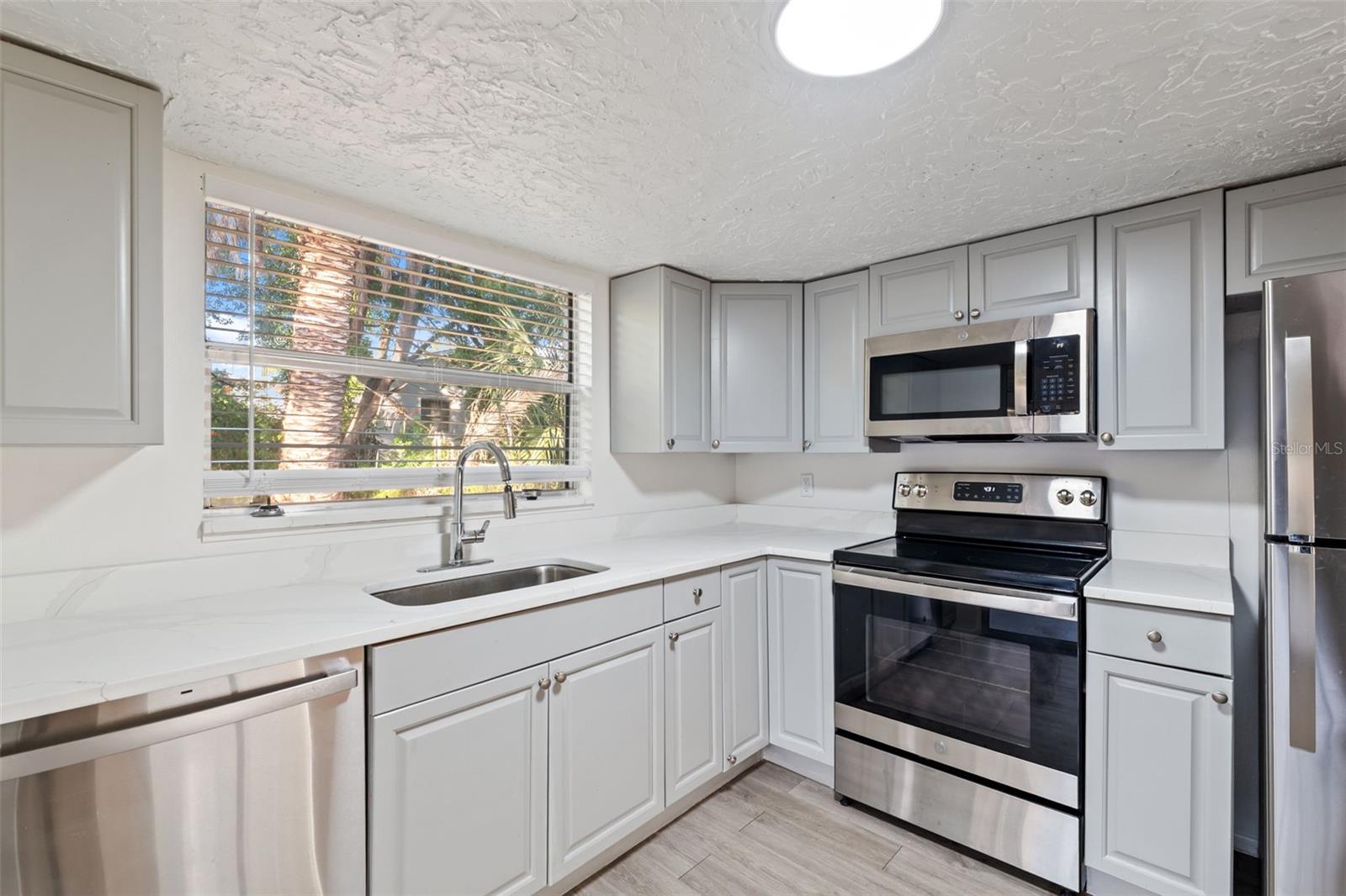 BROWN ACRES - Residential