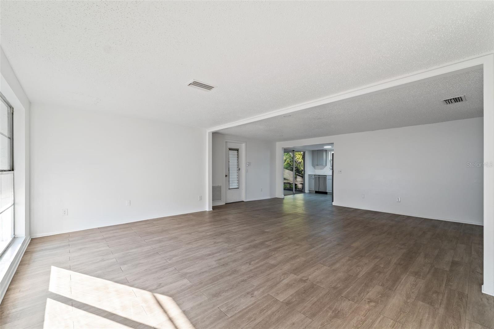 BROWN ACRES - Residential