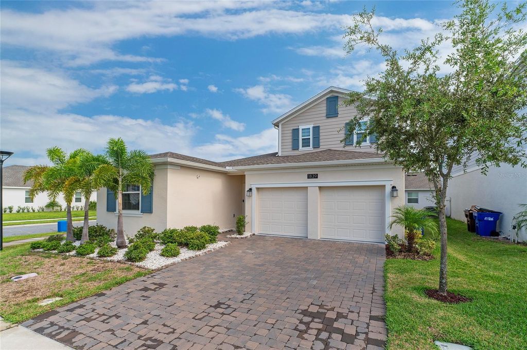 Photo of 1839 Good Neighbor Loop, Kissimmee, FL 34744 (MLS # O6328214)