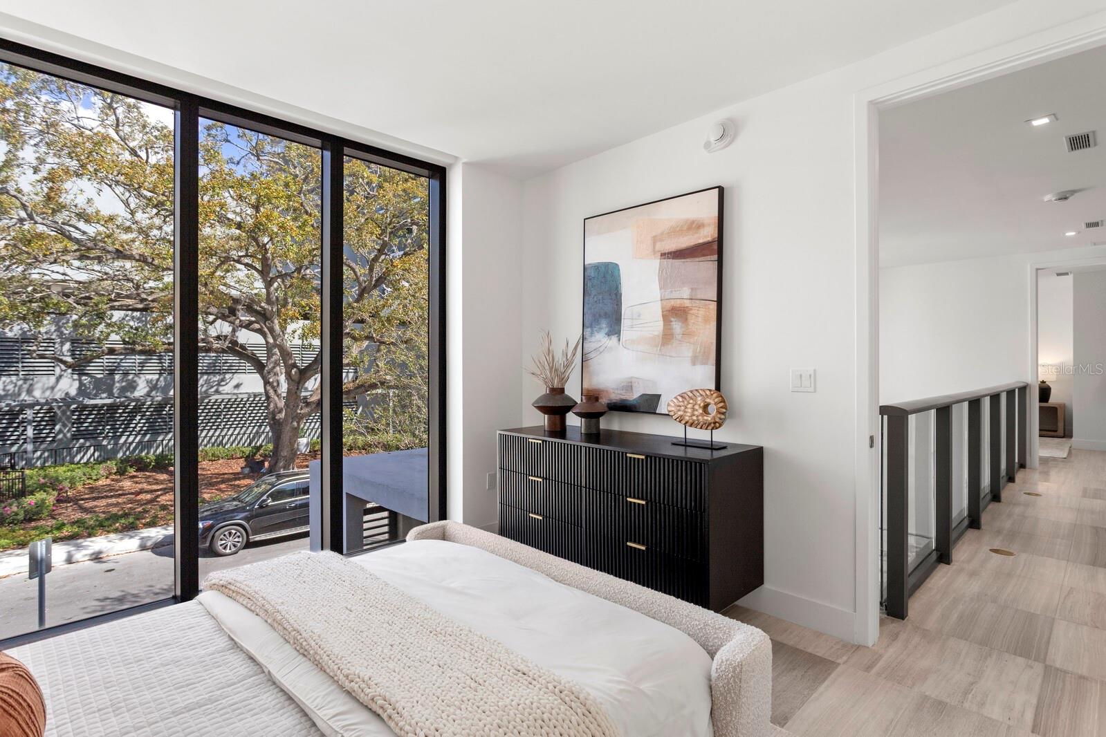 3105 BAY OAK CONDOMINIUM LOT TH04 - Residential