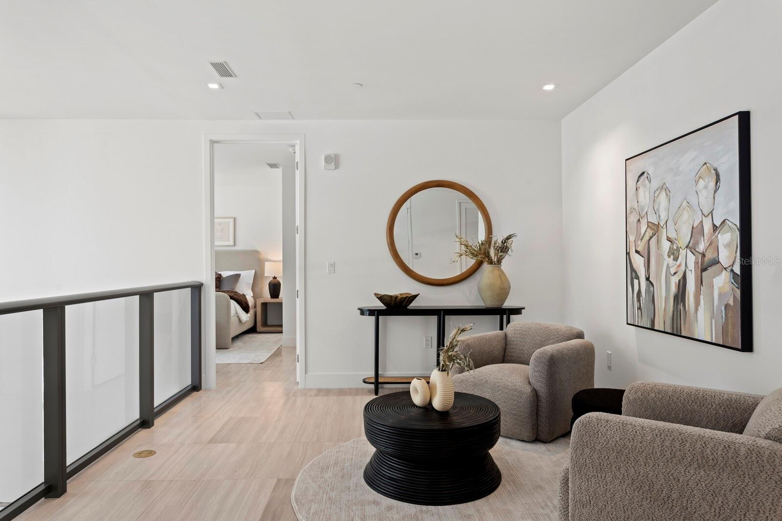 3105 BAY OAK CONDOMINIUM LOT TH04 - Residential