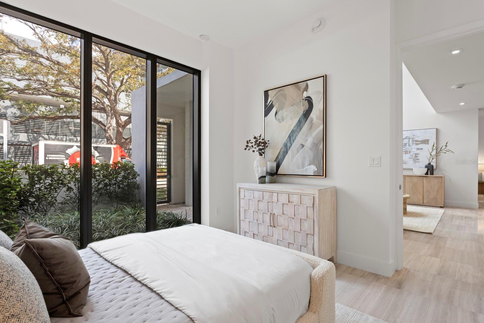 3105 BAY OAK CONDOMINIUM LOT TH04 - Residential