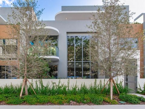 3020 W SANTIAGO STREET 4 TAMPA FL 33629