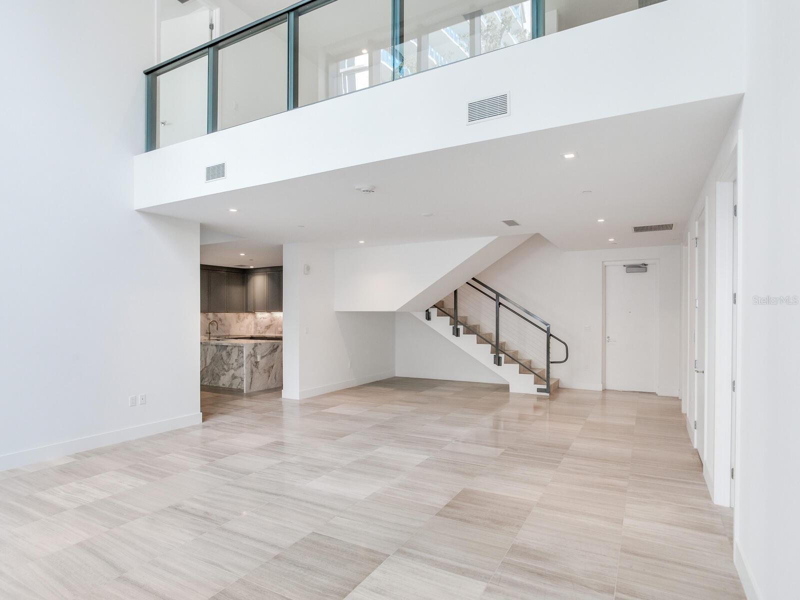 3105 BAY OAK CONDOMINIUM LOT TH04 - Residential