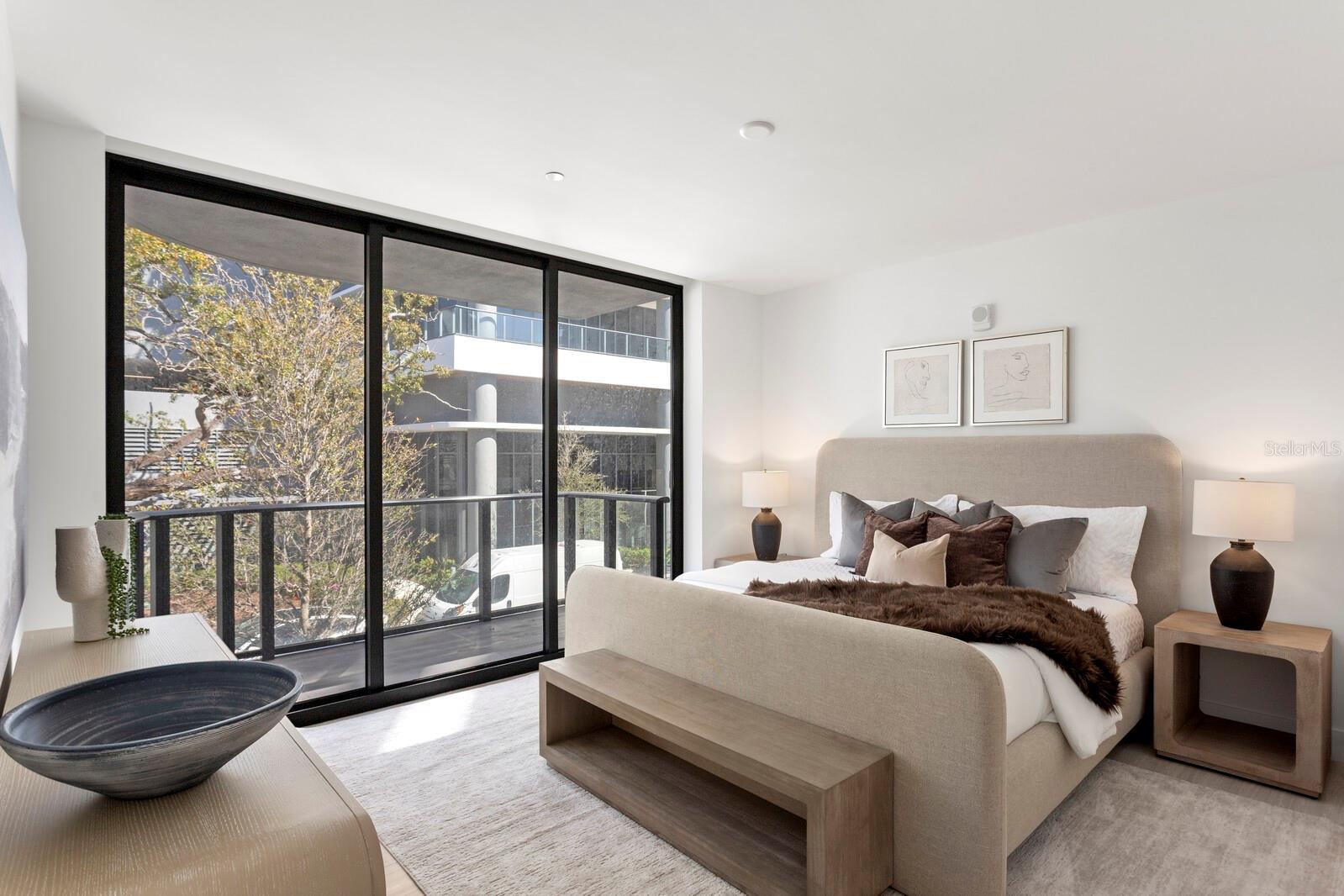 3105 BAY OAK CONDOMINIUM LOT TH04 - Residential