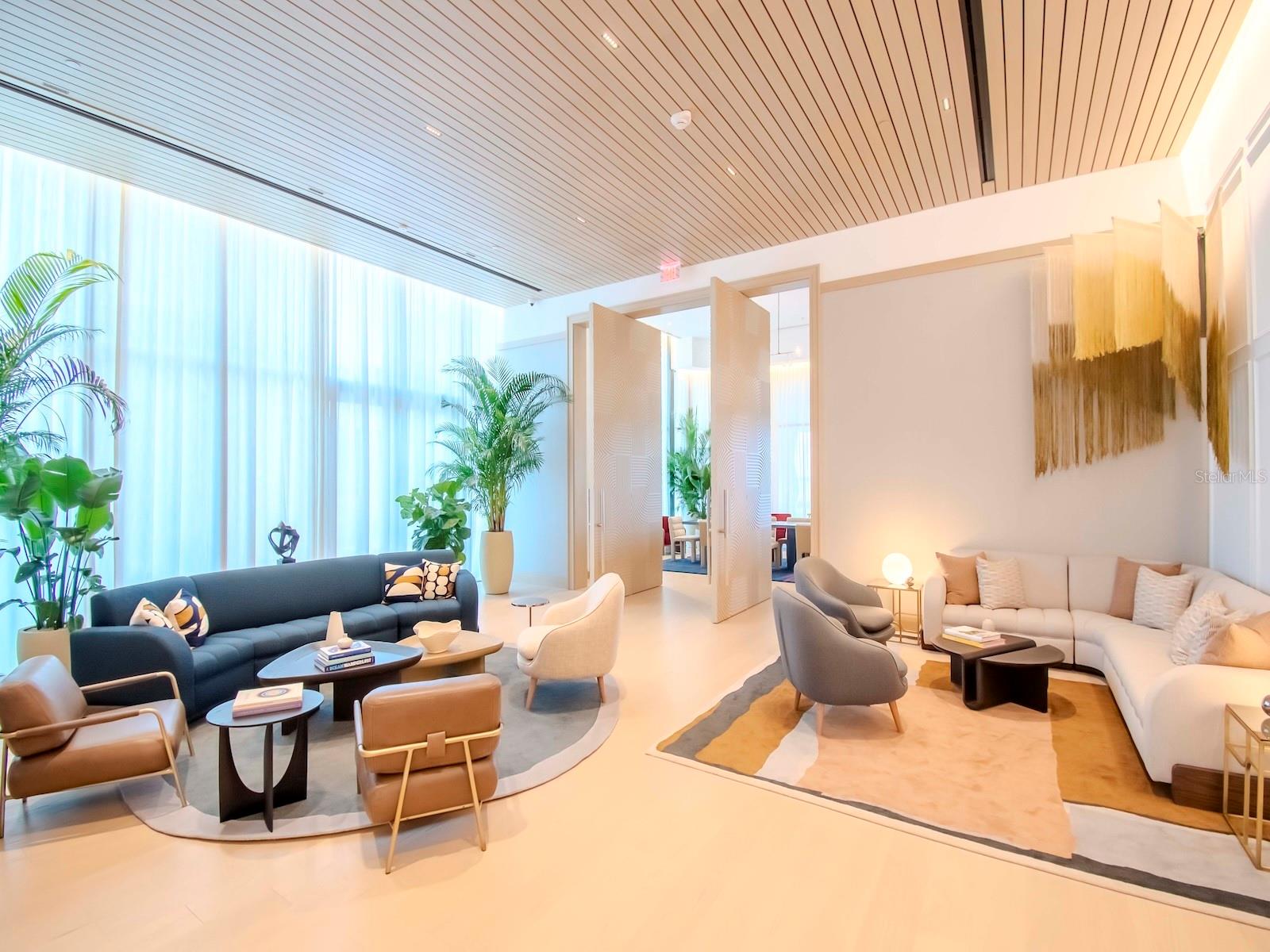 3105 BAY OAK CONDOMINIUM LOT TH04 - Residential