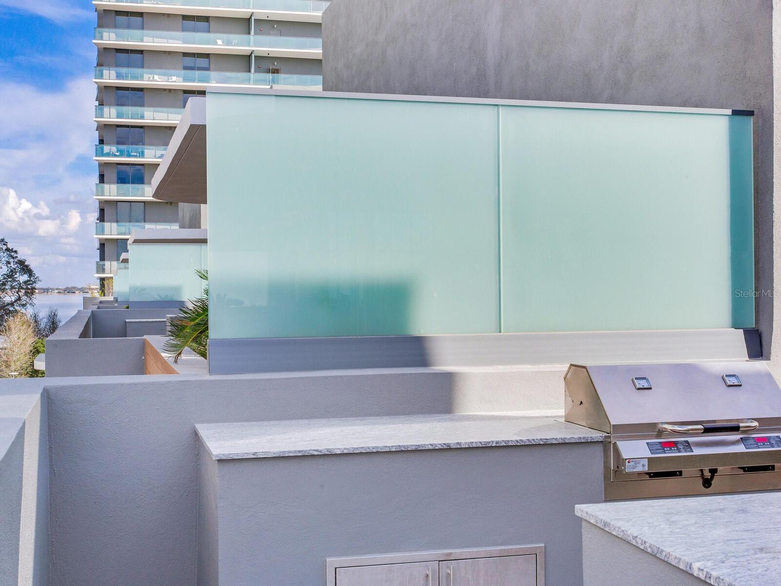 3105 BAY OAK CONDOMINIUM LOT TH04 - Residential