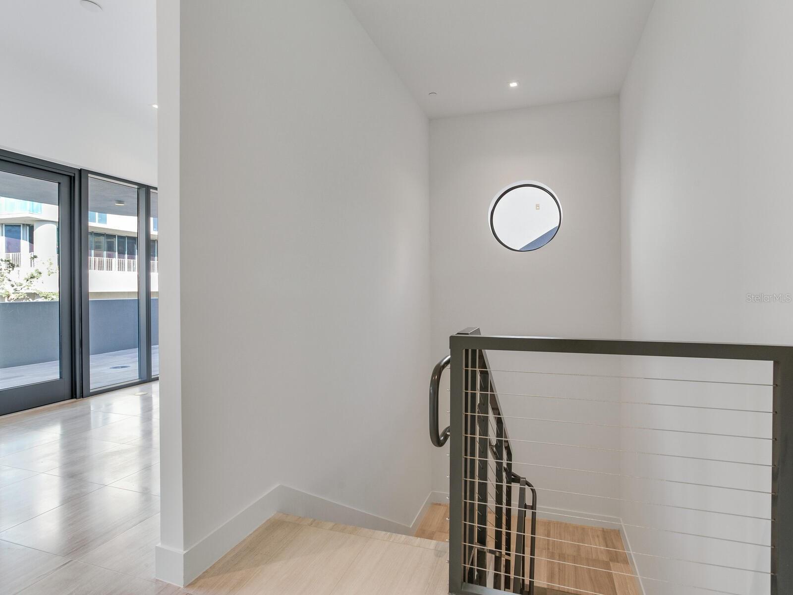 3105 BAY OAK CONDOMINIUM LOT TH04 - Residential