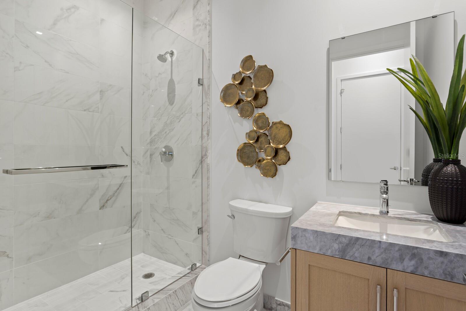 3105 BAY OAK CONDOMINIUM LOT TH04 - Residential