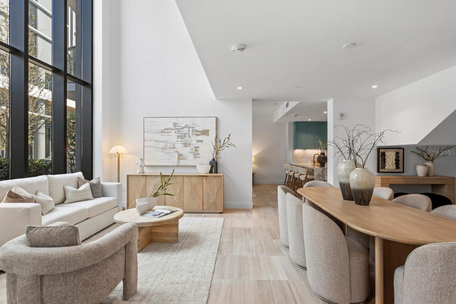 3105 BAY OAK CONDOMINIUM LOT TH04 - Residential