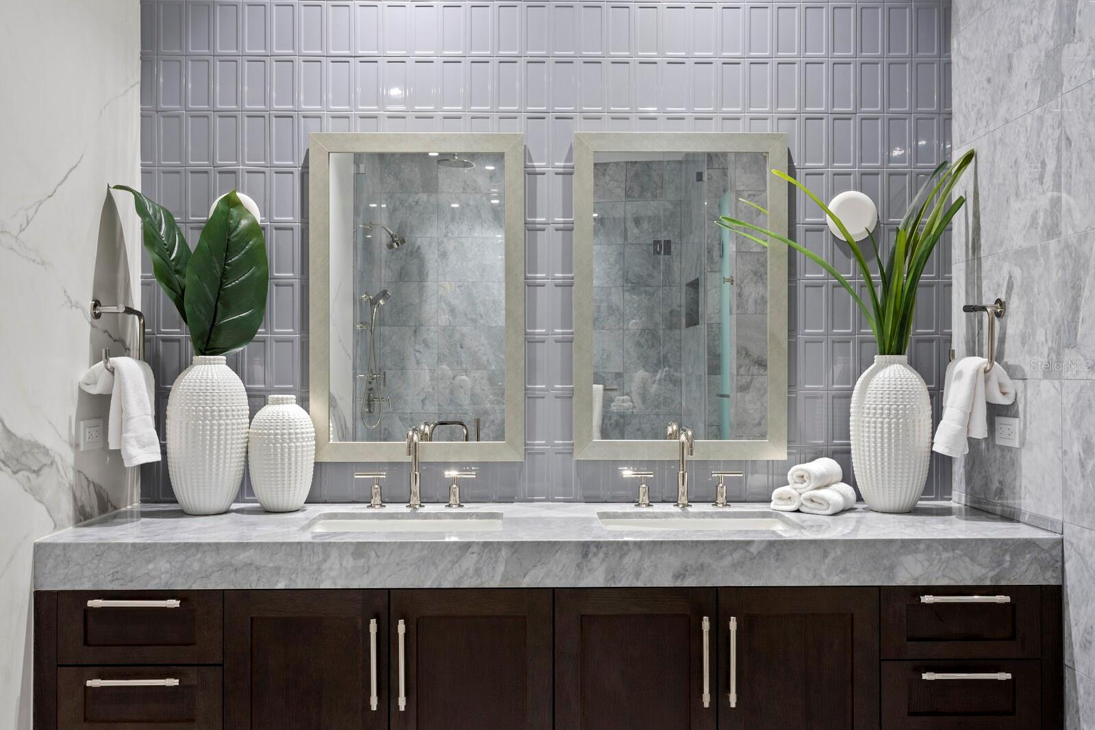 3105 BAY OAK CONDOMINIUM LOT TH04 - Residential