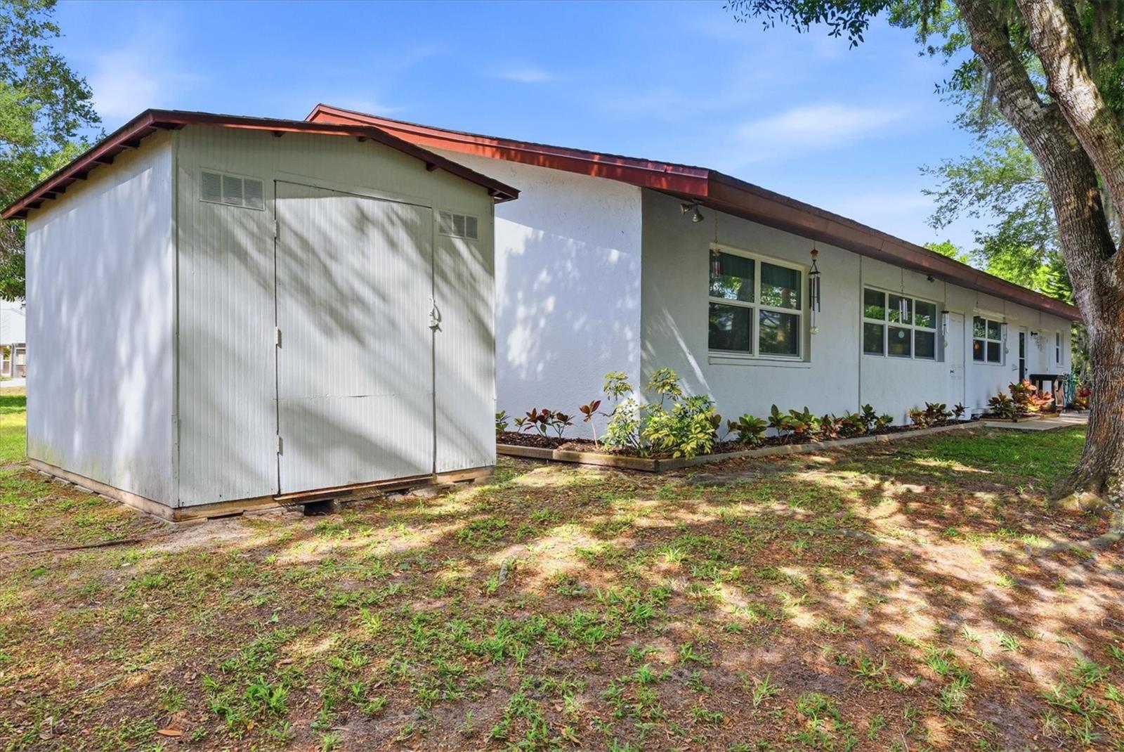 DE SOTO LAKES - Residential