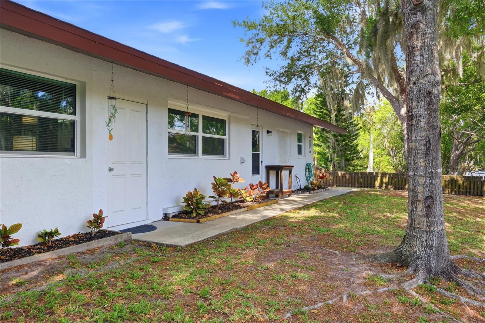 DE SOTO LAKES - Residential