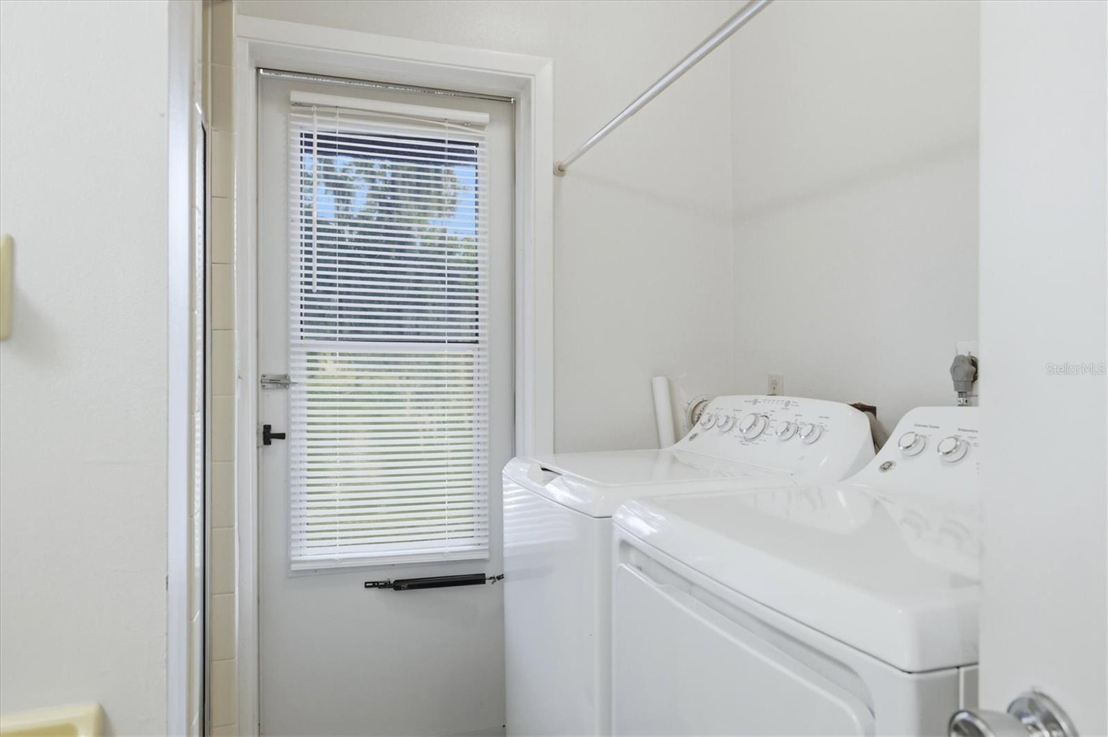 DE SOTO LAKES - Residential