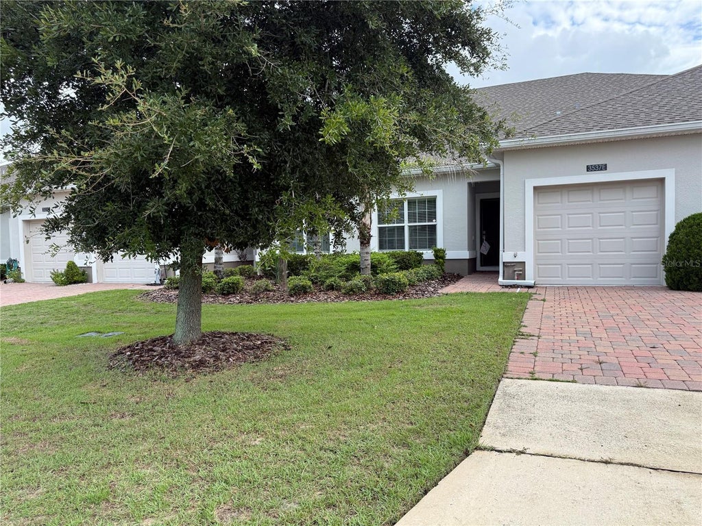 Photo of 3537 Belland Circle #E, Clermont, FL 34711 (MLS # R4911937)