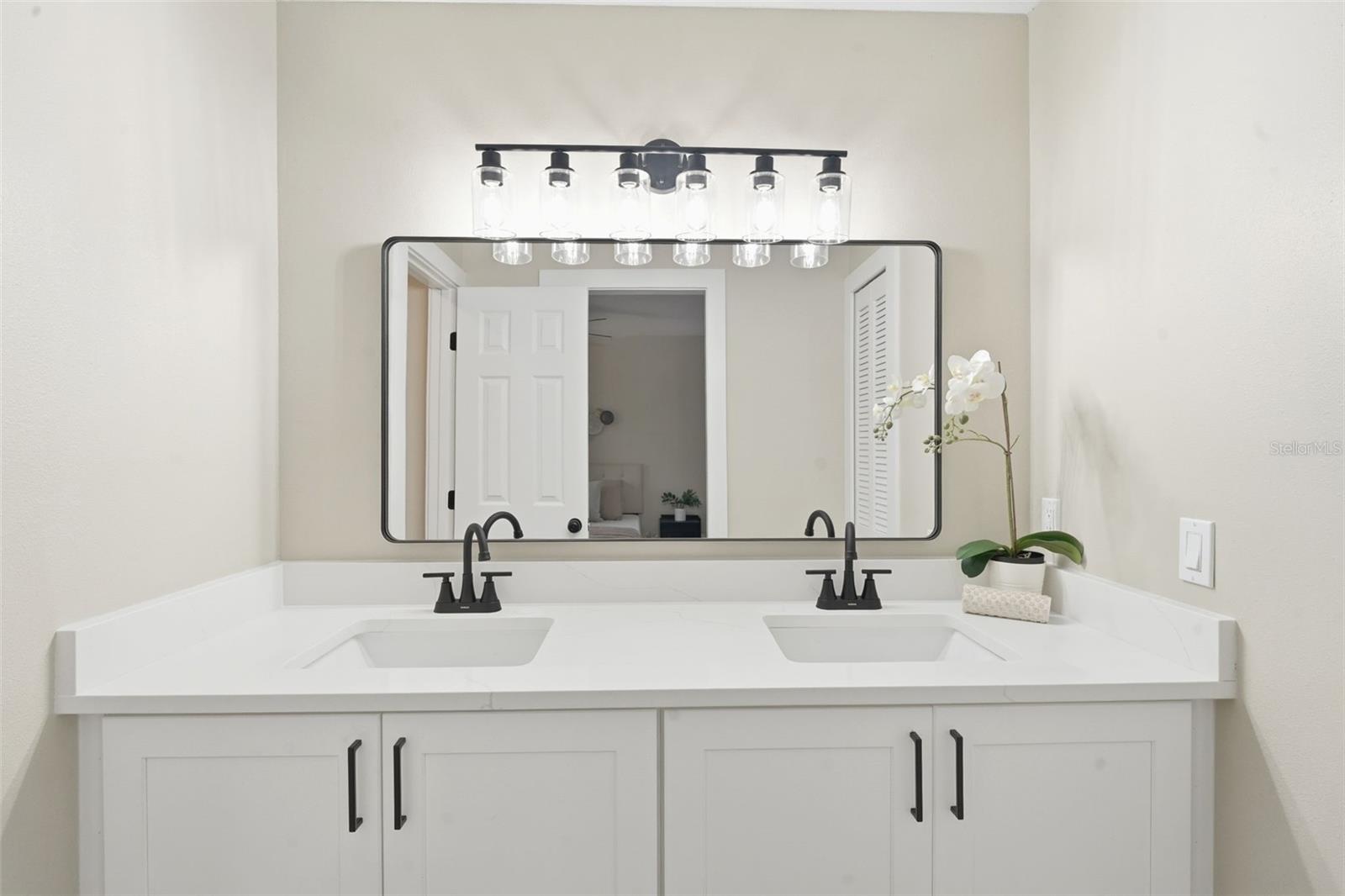 MAGNOLIA VILLAGE - Residential