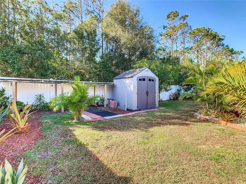 A home in LAKE WALES