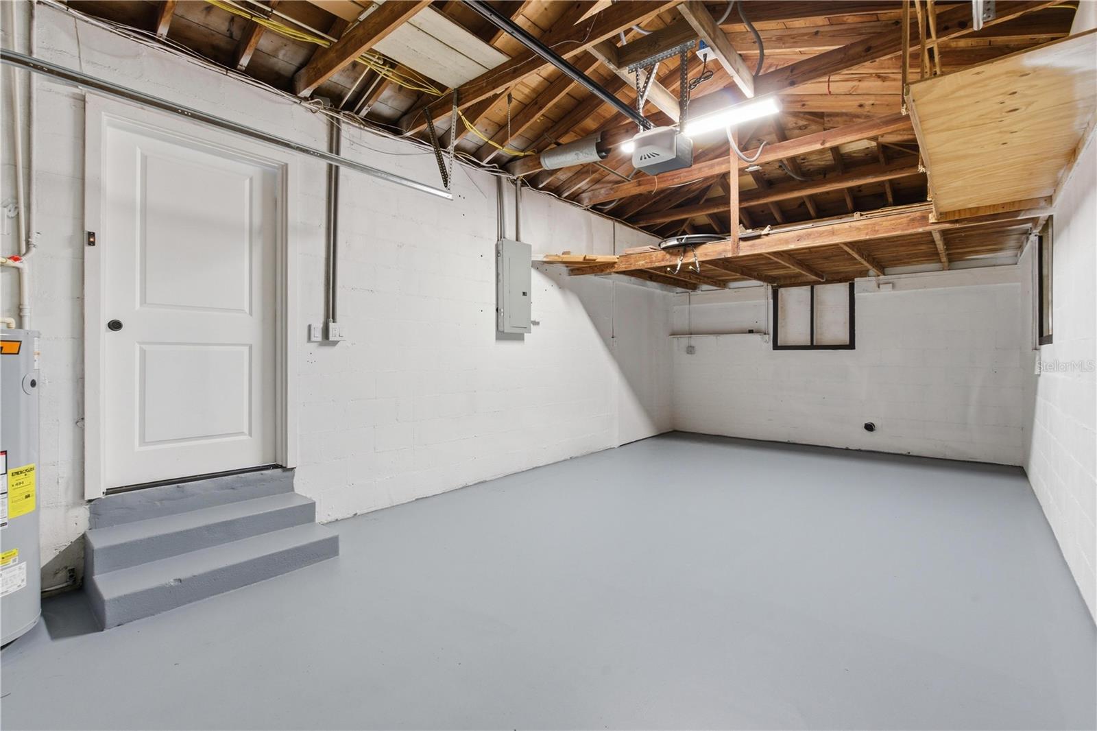 RIDGE CREST SUB - Residential