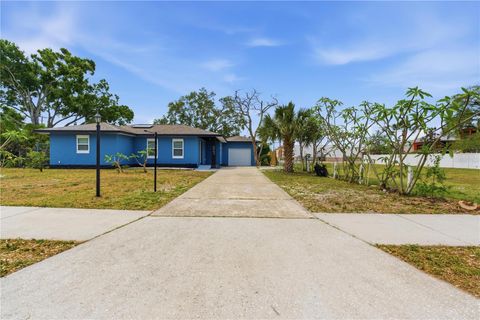 Photo of 923 1st Avenue NW, Largo, FL 33770 (MLS # TB8499948)