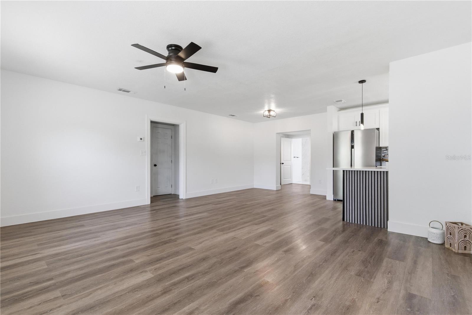 RIDGE CREST SUB - Residential