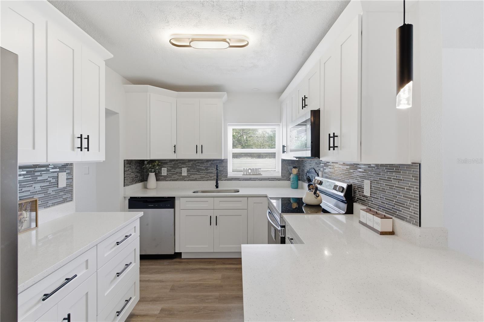 RIDGE CREST SUB - Residential