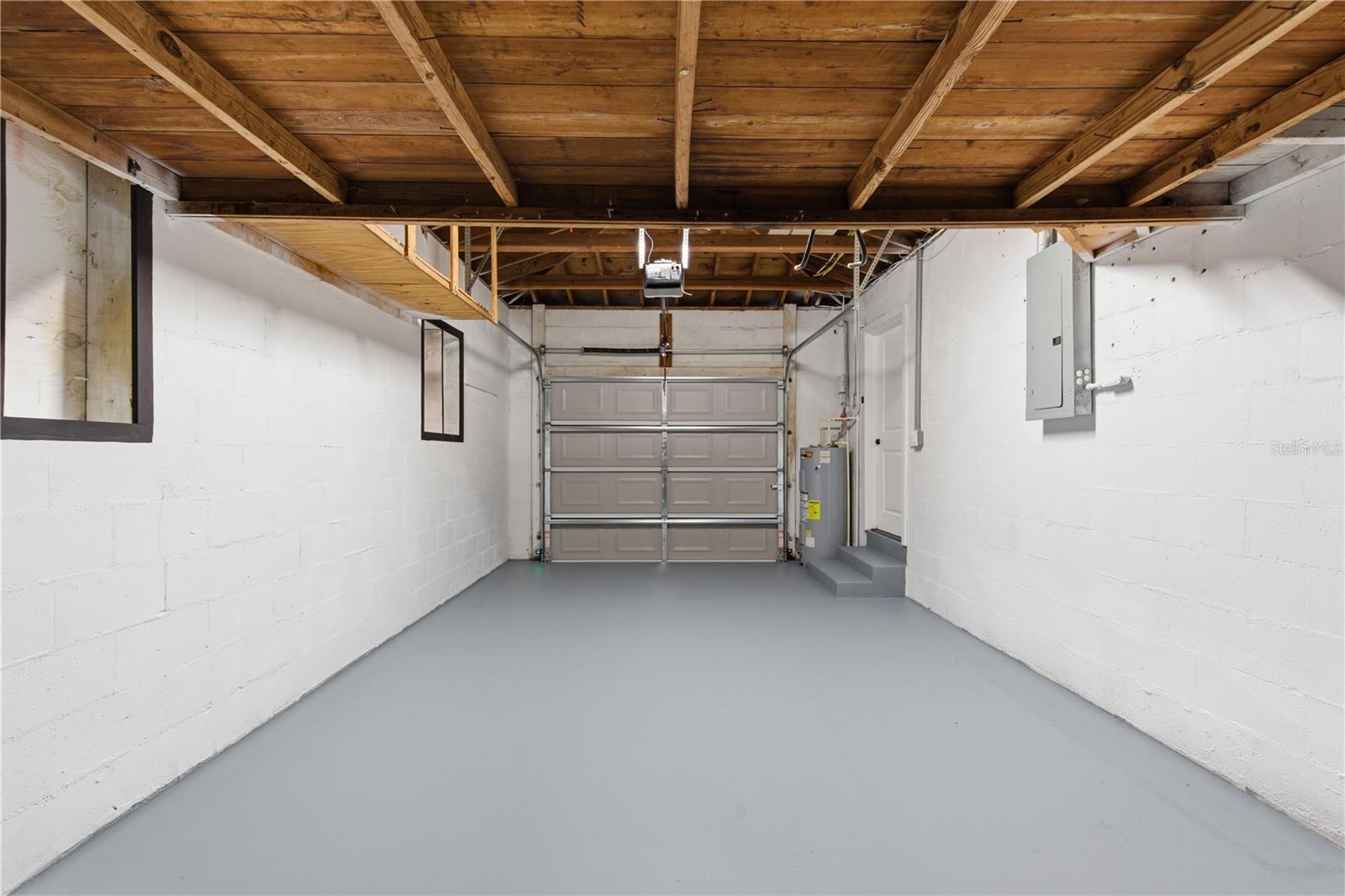 RIDGE CREST SUB - Residential