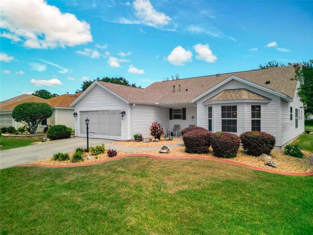 Photo of 8617 SE 168th Kittredge Loop, The Villages, FL 32162 (MLS # G5101406)