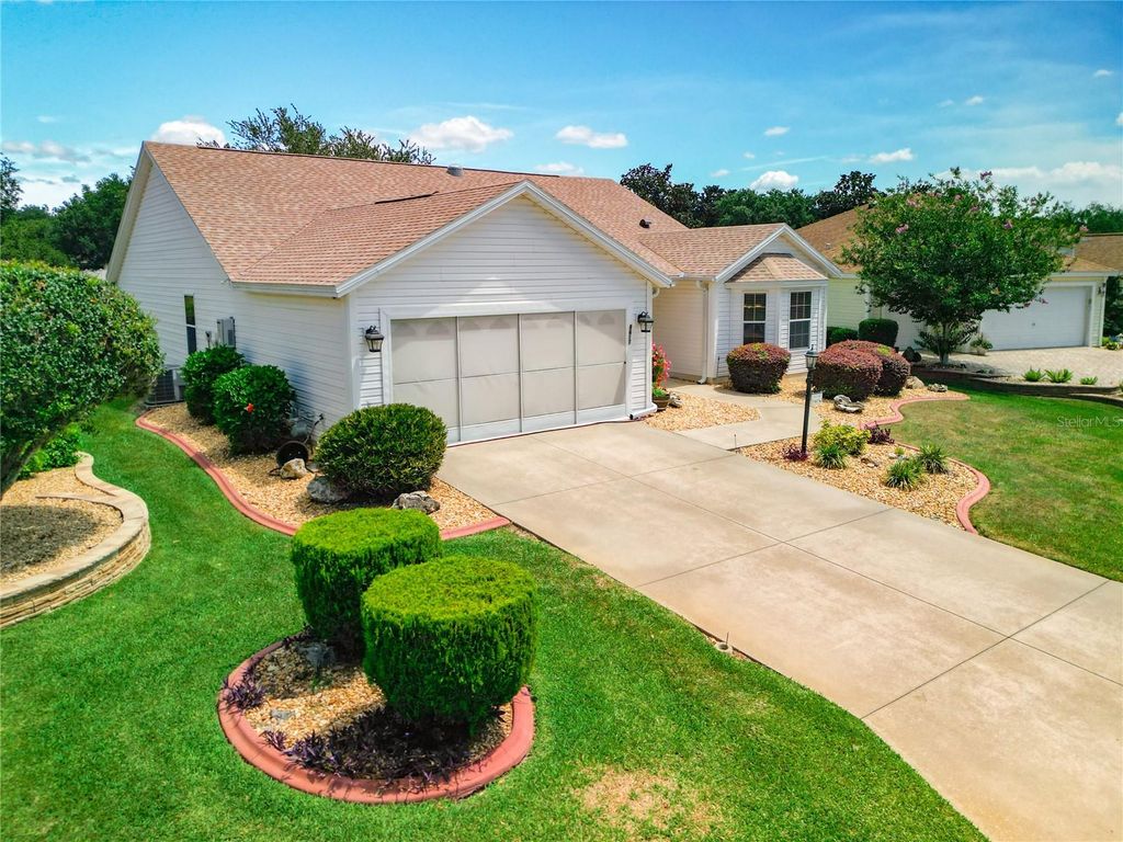 Photo of 8617 SE 168th Kittredge Loop, The Villages, FL 32162 (MLS # G5101406)