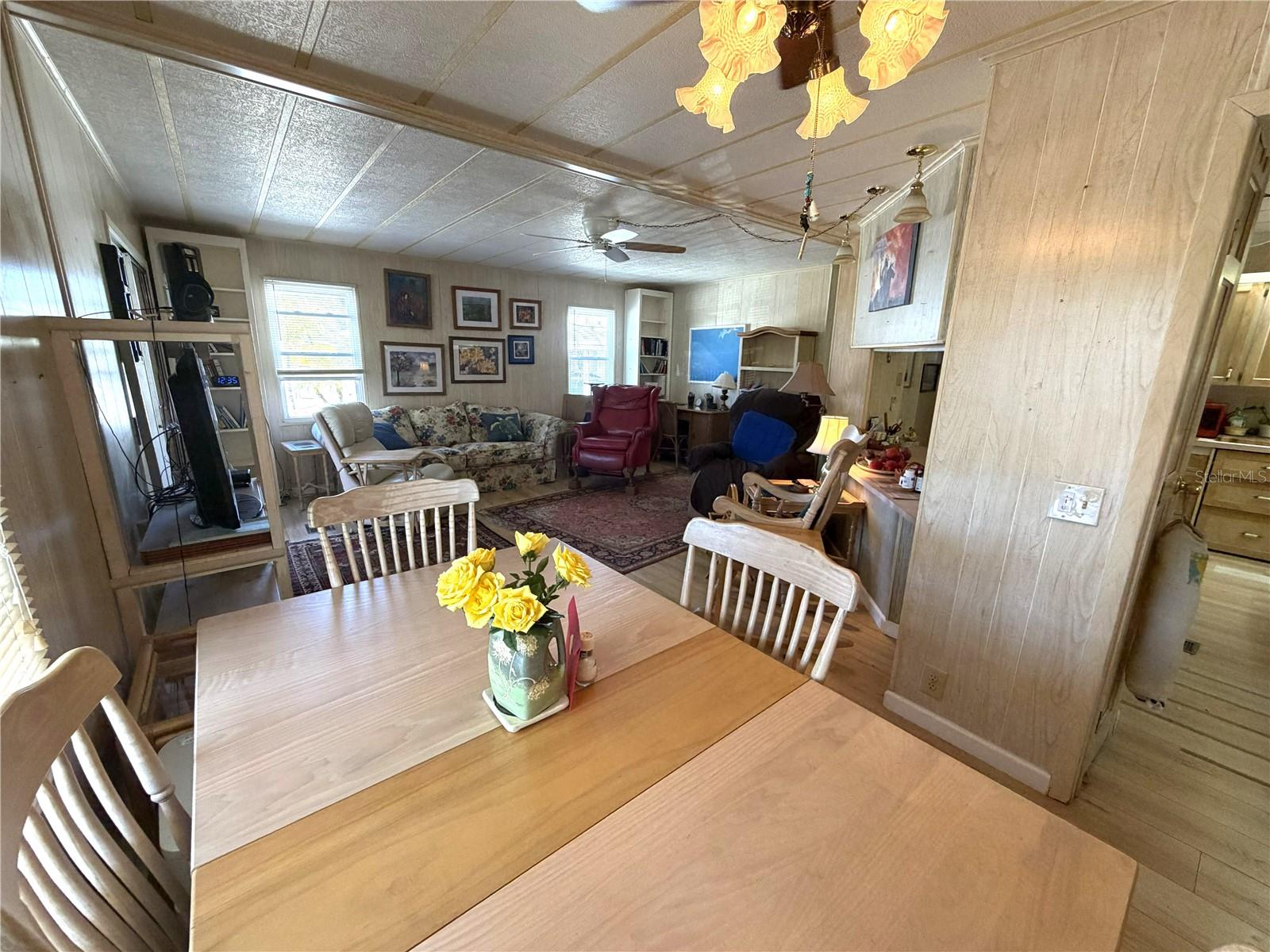 TRI-PAR ESTATES - Residential