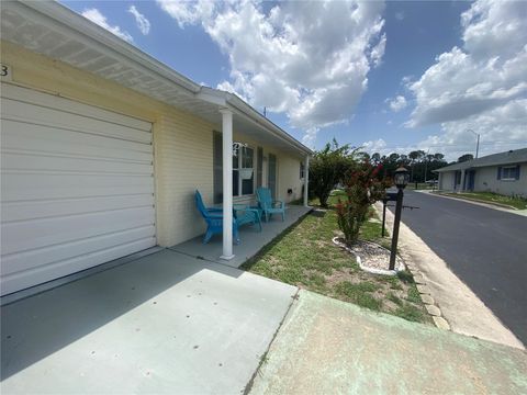 Photo of 703 Huxley Place, Sun City Center, FL 33573 (MLS # TB8528462)