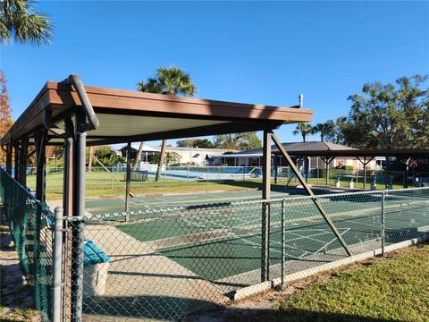 A home in WINTER HAVEN