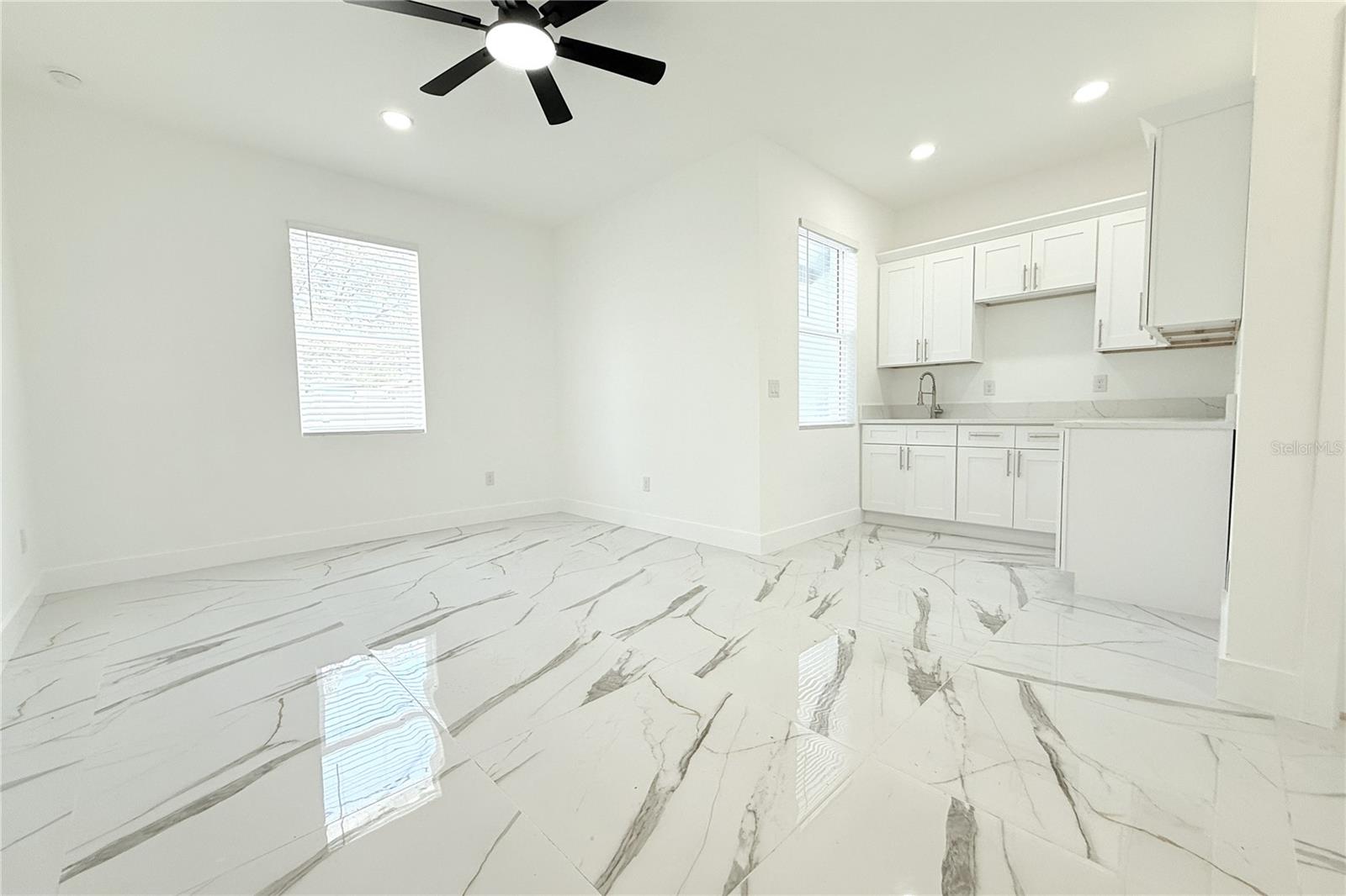 TAMPA OVERLOOK - Residential