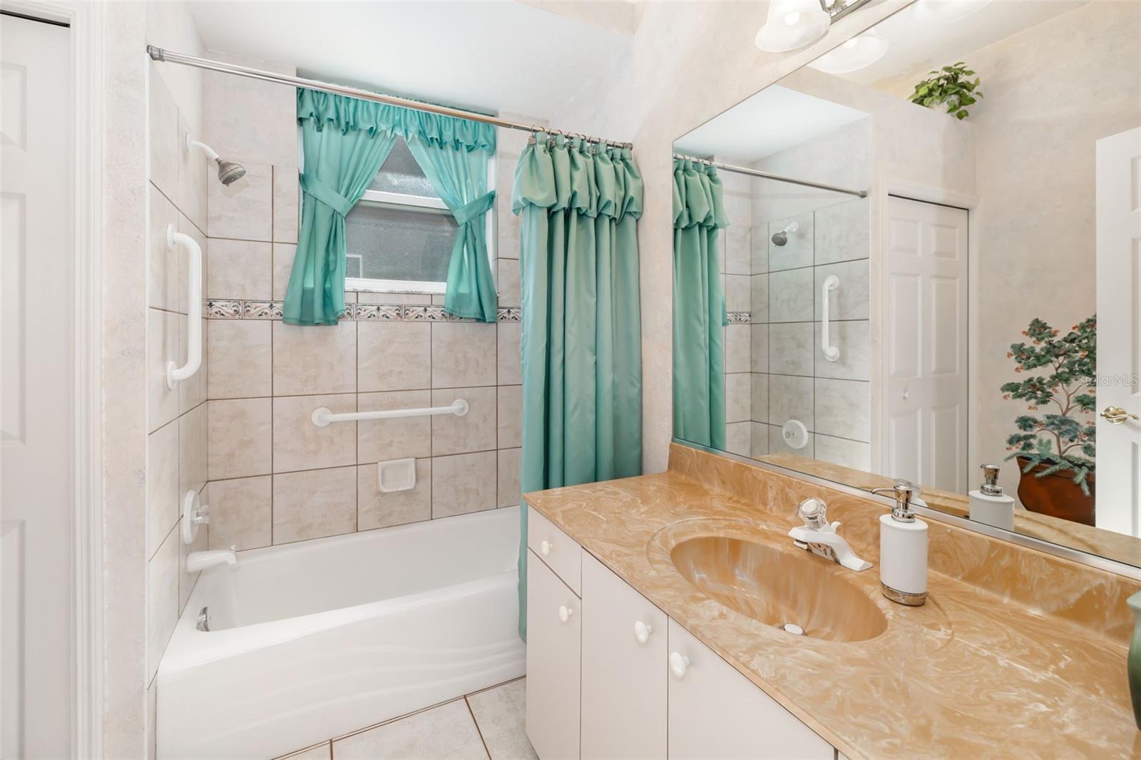 LAUREL OAK ESTATES SEC 10 - Residential