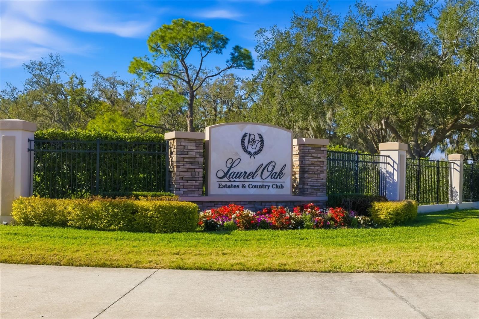 LAUREL OAK ESTATES SEC 10 - Residential