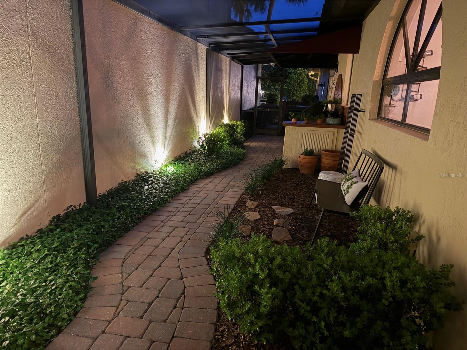 VILLA D ESTE AT SWEETWATER COUNTRY - Residential