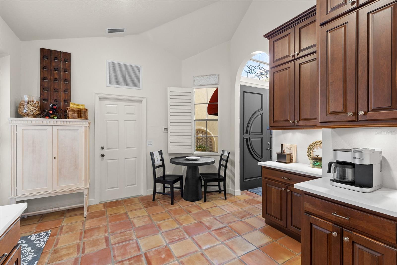 VILLA D ESTE AT SWEETWATER COUNTRY - Residential