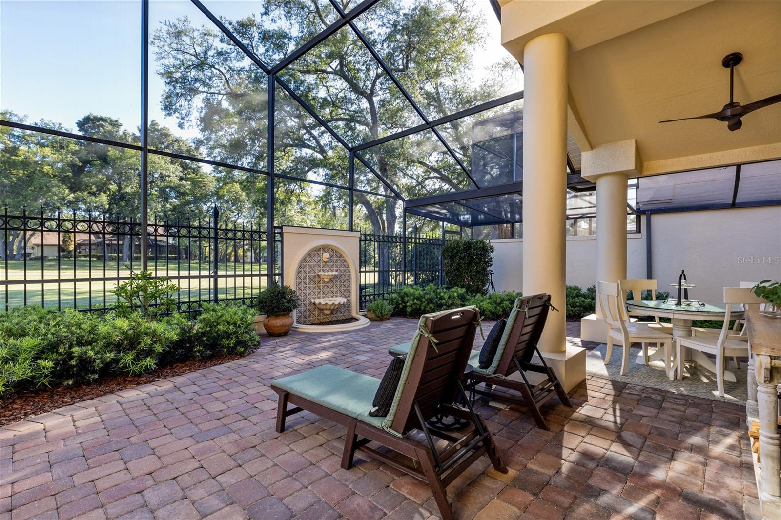 VILLA D ESTE AT SWEETWATER COUNTRY - Residential