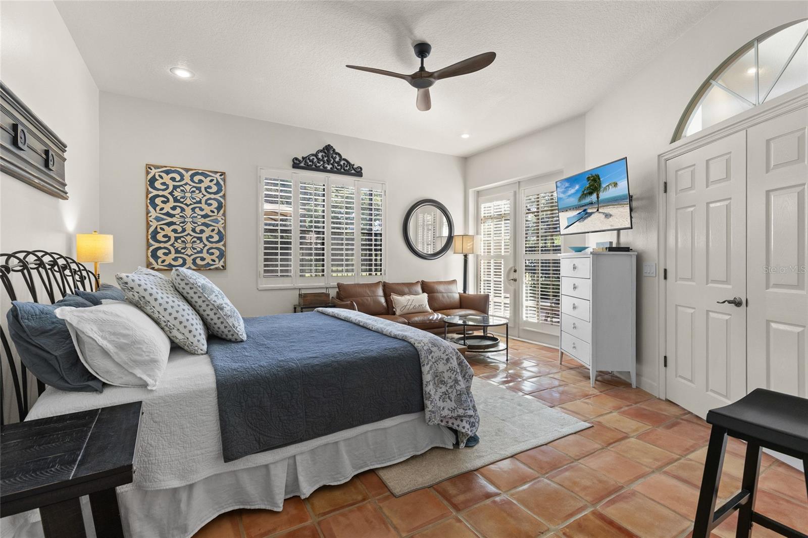 VILLA D ESTE AT SWEETWATER COUNTRY - Residential