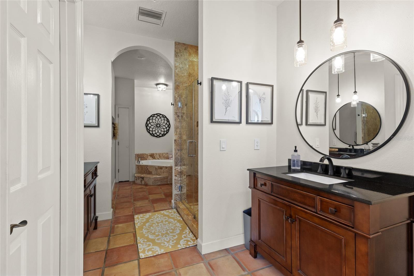 VILLA D ESTE AT SWEETWATER COUNTRY - Residential