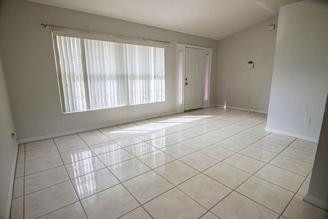 233 E GARDENIA DRIVE