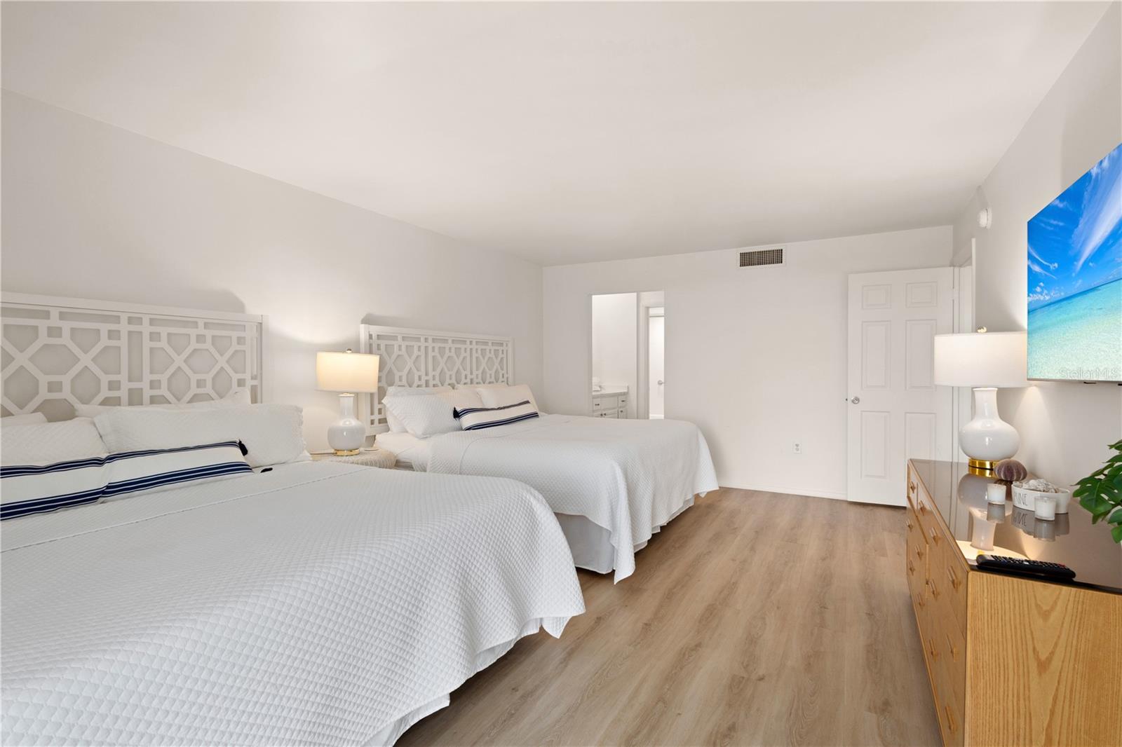 PORTOBELLO - Residential Lease