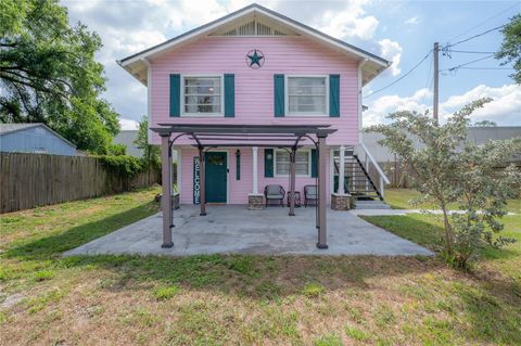 A home in TAMPA