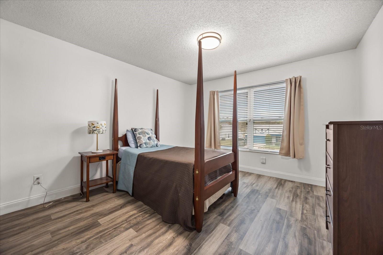 LAKE JESSAMINE ESTS - Residential