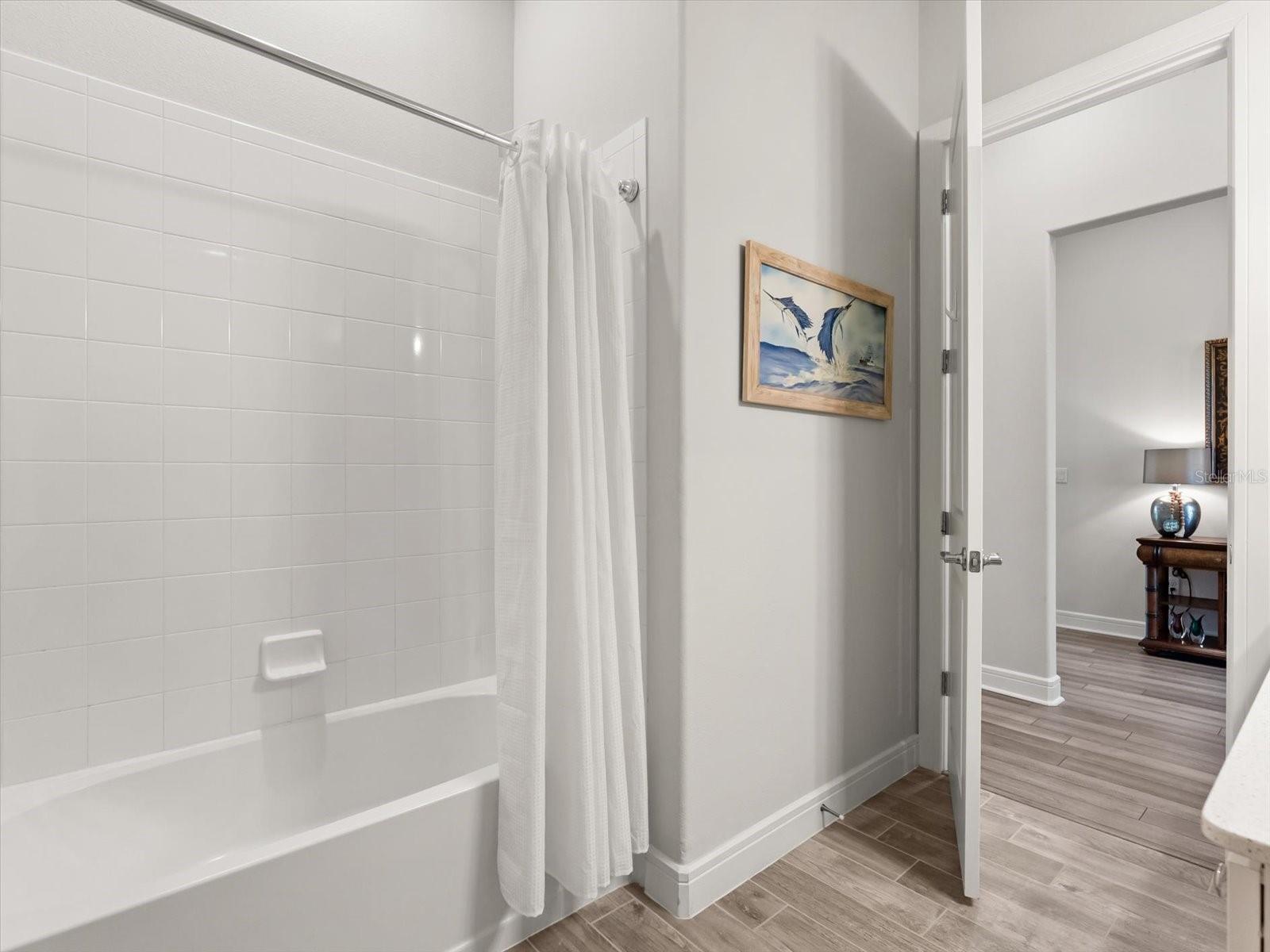 ISLES/LK NONA PH 1A - Residential